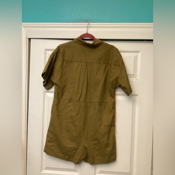 💥PRICE DROP💥 Olive Belted Safari Romper - Picture 4 of 6